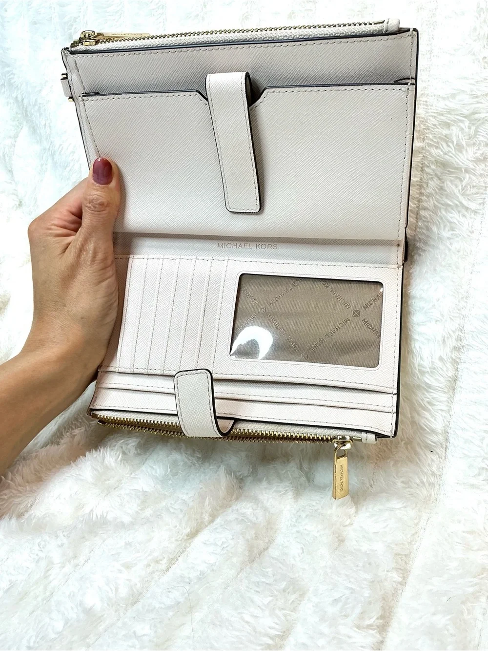 Michael Kors | Jet Set White Saffiano Leather Wristlet Wallet Clutch EUC